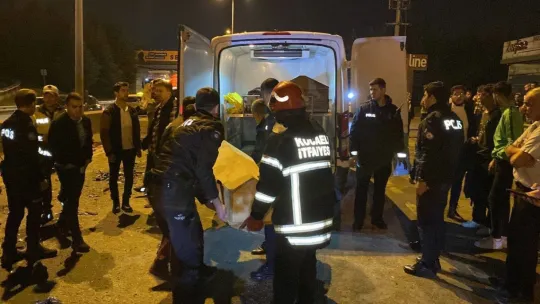 2 kişiyi hayattan koparan kaza kamerada