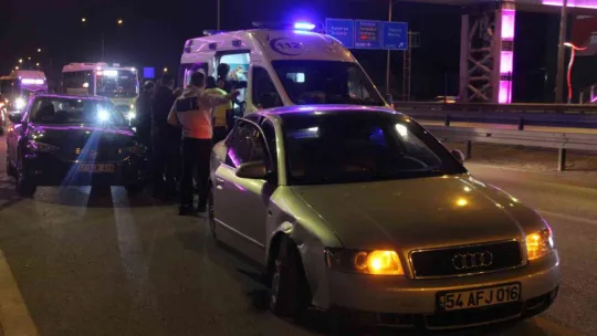 2 otomobilin çarpıştığı kazada 2 kişi yaralandı