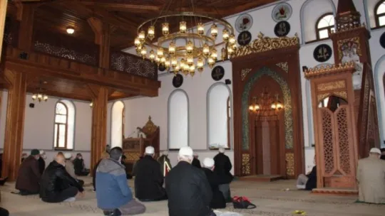 220 yıllık tarihi cami yeniden ibadete açıldı!