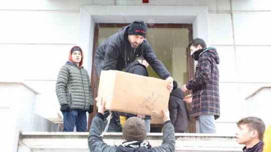 25'inci yardım tırı Körfez'den yola çıktı