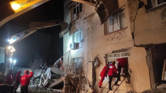 27 kişiyi kurtaran ekibin lideri o anları anlattı