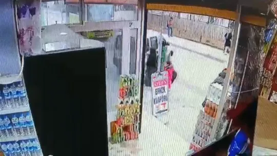Kaza anı güvenlik kameralarına böyle yansıdı