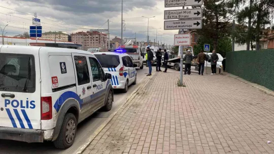 Trafik durdu, araçlar kontak kapattı