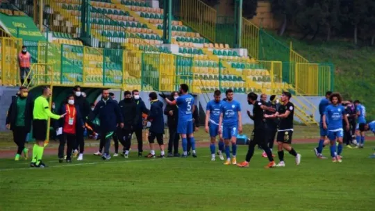 3. Lig'de ilk yarı bitiminde kavga çıktı!