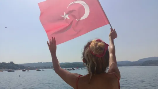 30 Ağustos Zafer Bayramı'nda denizde bayrak açtılar