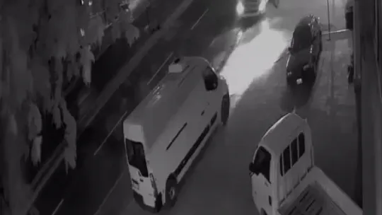 30 ton benzin yüklü tankerin kaza anı kamerada
