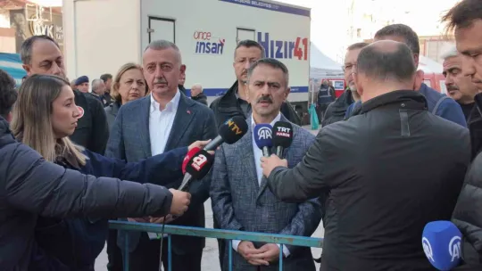 Bölgedeki tüm binalarda ve zeminde detaylı ölçümler yapılıyor