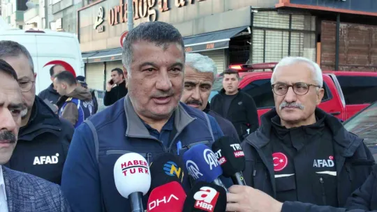 Bölgedeki tüm binalarda ve zeminde detaylı ölçümler yapılıyor