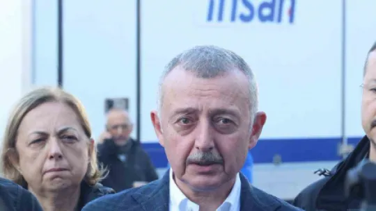 Bölgedeki tüm binalarda ve zeminde detaylı ölçümler yapılıyor