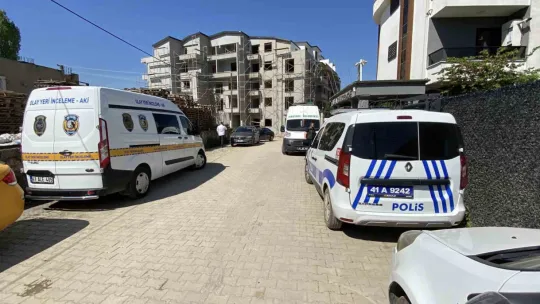 Kartepe'de genç kadın ölü bulundu!