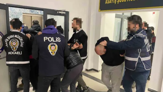 Suçüstü yakalandılar