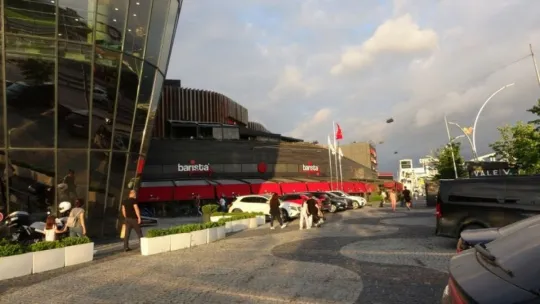 41 Burda Alışveriş Merkezi'nde korkutan yangın!