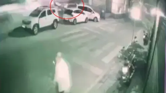 5 arkadaşın kaza anı kamerada
