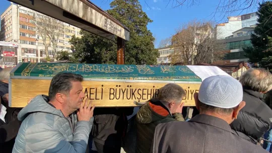 50 yıl hafızlık yaptığı camiden son yolculuğuna uğurlandı