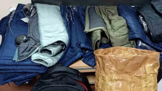 51 bin liralık kıyafet çalan 3 kişi tutuklandı