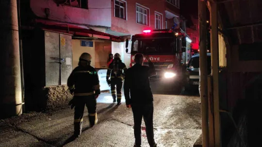 55 yıllık camide yangın