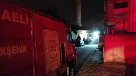 55 yıllık camide yangın