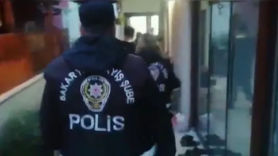 Sakarya'da 6 adrese eş zamanlı fuhuş operasyonu