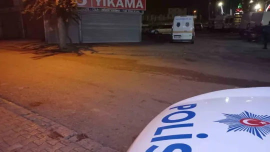 Kocaeli'de 6. kattan düşen genç hayatını kaybetti