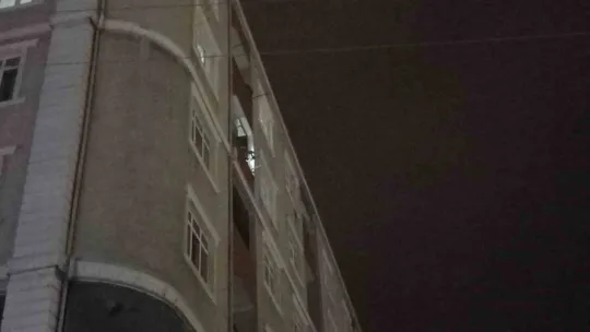 Kocaeli'de 6. kattan düşen genç hayatını kaybetti
