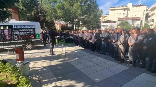 6 kişiye umut olan sağlık teknisyeni son yolculuğuna uğurlandı