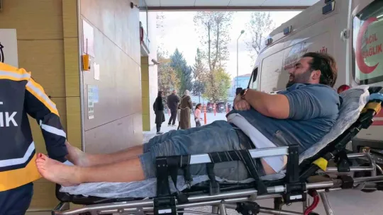 600 kiloluk demir silindirin altında kaldı