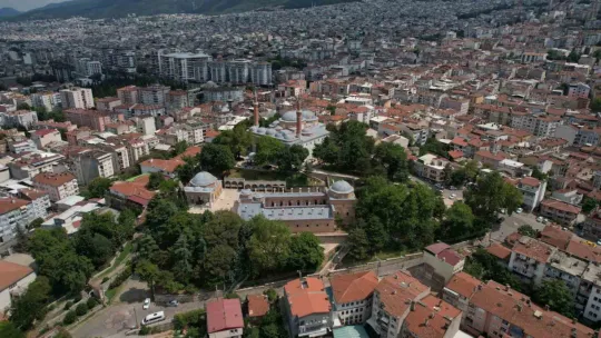 630 yıllık külliyeyi resim defterine çevirdiler