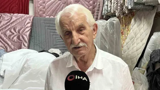 67 yıldır yorgan dikiyor