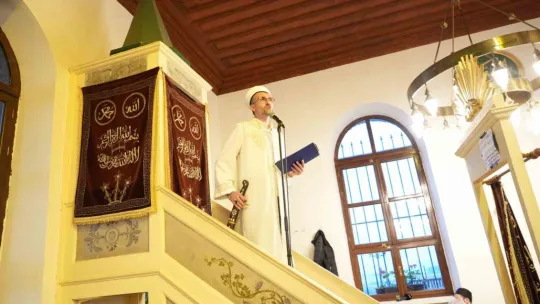 692 yıllık ecdat yadigarı camide bayram namazı