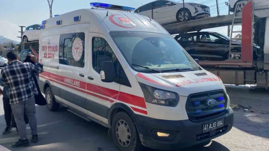 7 araç birbirine girdi: Biri çocuk 5 yaralı
