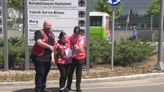 7.2'lik deprem senaryosu: 13 ilden destek ekip geldi