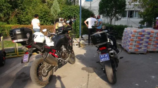 8. kattaki iskeleden düşen işçi yaralandı