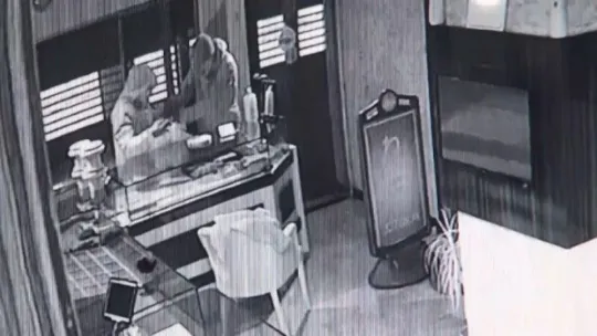 81 bin TL'lik vurgun yapan kuyumcu hırsızları tutuklandı!