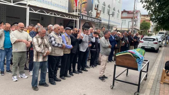 83 gün önce cesedi bulunmuştu, oğlunun yanına defnedildi