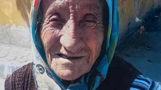 83 gün önce cesedi bulunmuştu, oğlunun yanına defnedildi