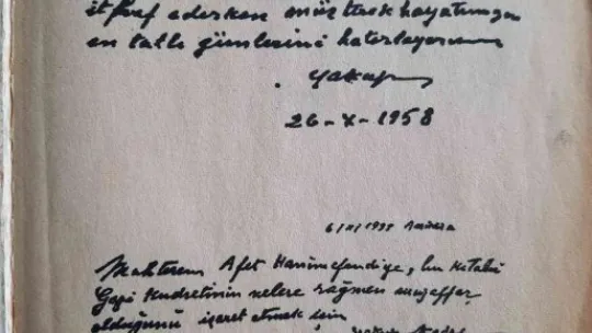84 yıllık kitabın arasından çıkan 64 yıllık imzalı ithaf