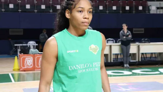 9 bin kilometrelik mesafe basketbol için kapandı