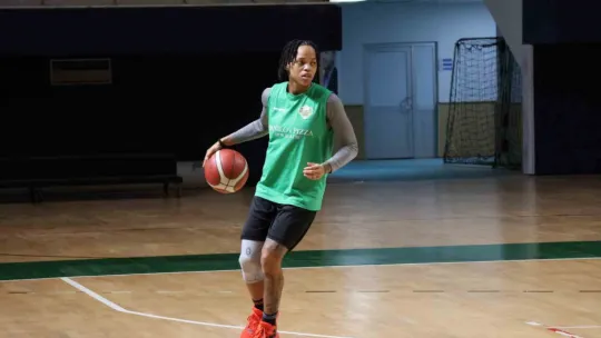 9 bin kilometrelik mesafe basketbol için kapandı