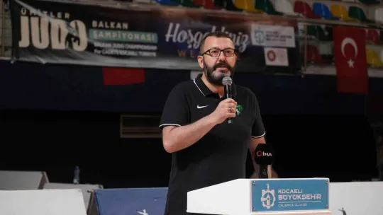 9 ülkeden 259 sporcu kozlarını Kocaeli'de paylaşıyor