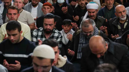 90 bin camide Filistinliler için dualar edildi