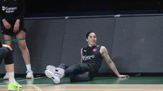 A Milli Kadın Basketbol Takımı, İzlanda maçına moralli hazırlanıyor