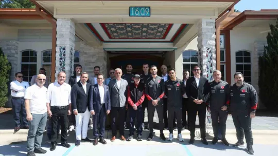 A Milli Takım'dan Aziz Sancar'a ziyaret