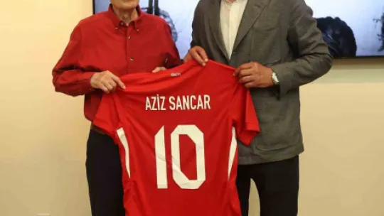 A Milli Takım'dan Aziz Sancar'a ziyaret