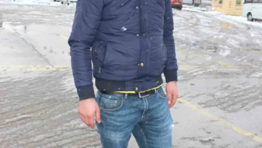 Uykusunda boğazını ve cinsel organını kesmiş