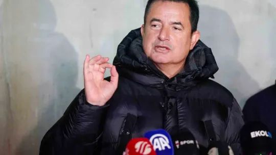 Acun Ilıcalı: Biz arı kovanına çomağı soktuk