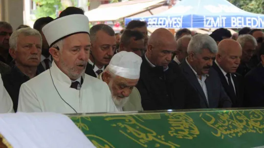 Acun Ilıcalı'nın amcası son yolculuğuna uğurlandı