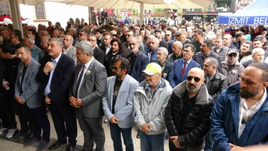 Acun Ilıcalı'nın amcası son yolculuğuna uğurlandı