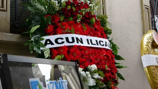 Acun Ilıcalı'nın amcası son yolculuğuna uğurlandı