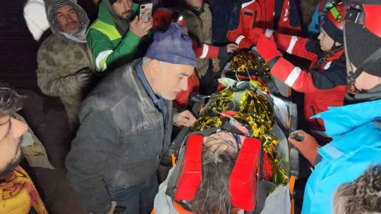 Küçük Betül 47 saat sonra kurtarıldı