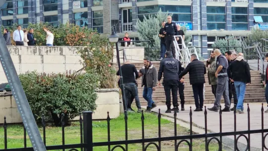 Adliyeden kaçmaya çalışan tutuklu yakalandı